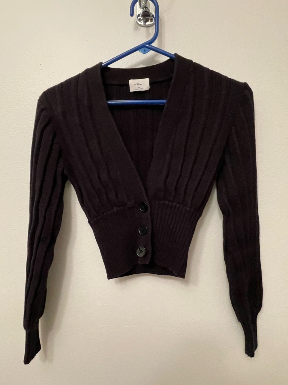 Aritzia Black Ribbed Cropped V-Neck Cardigan Size XS